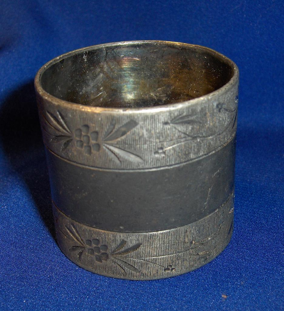 Engraved Silver Plated Victorian Napkin Ring Engraved Silver Plated Victorian Napkin Ring