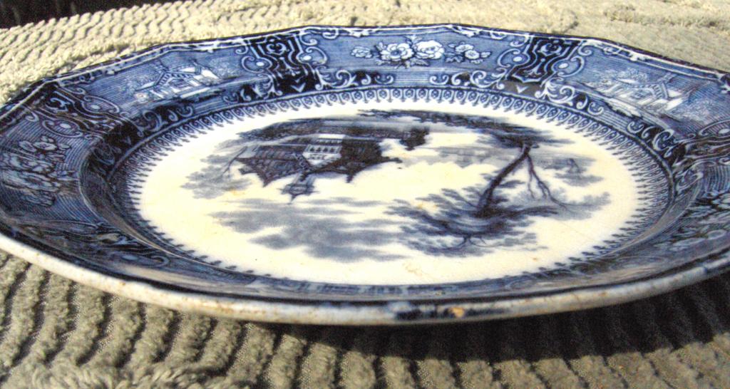 19th Century Tillenberg & Clementson Dark Blue Transfer Ware Plate 19th Century Tillenberg & Clementson Dark Blue Transfer Ware Plate