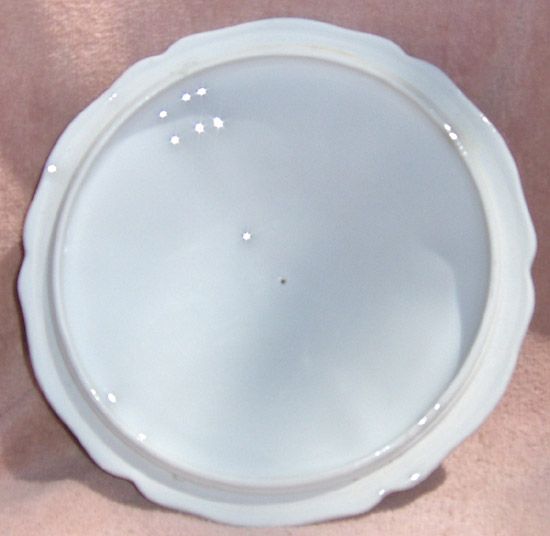 Vienna Austria Porcelain Pink and White Flowers Handled Round Covered Vegetable Bowl or Casserole Vienna Austria Porcelain Pink and White Flowers Handled Round Covered Vegetable Bowl or Casserole
