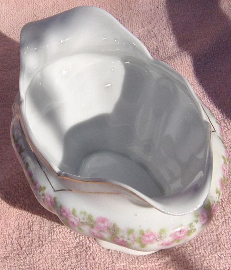 Vienna Austria Porcelain Pink and White Flowers Oval Covered Open Gravy Boat with Underplate Vienna Austria Porcelain Pink and White Flowers Oval Covered Open Gravy Boat with Underplate