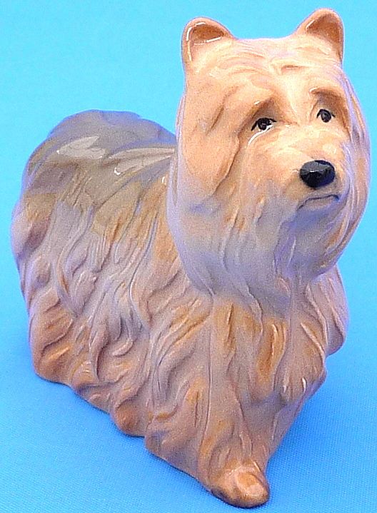 Beswick Yorkshire Terrier- Standing, No 3262, Glossy Beswick Yorkshire Terrier- Standing, No 3262, Glossy