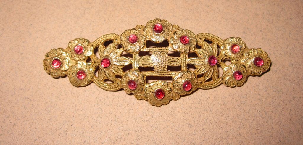 Vintage Pretty Brooch Vintage Pretty Brooch