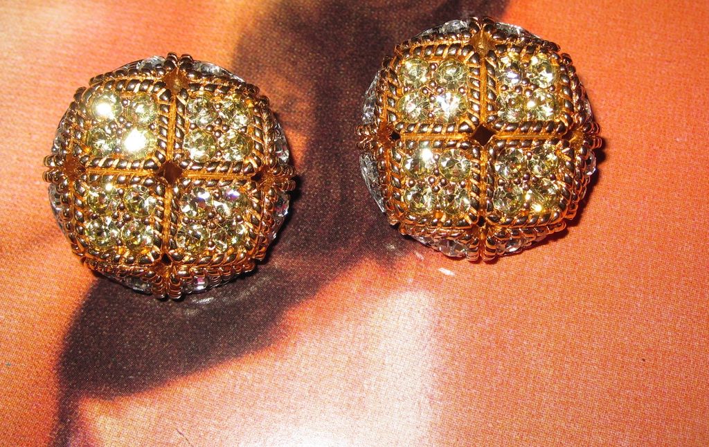 Joseph Mazer Jomaz Sunflower Set Brooch and Earrings Sunday Best! Joseph Mazer Jomaz Sunflower Set Brooch and Earrings Sunday Best!
