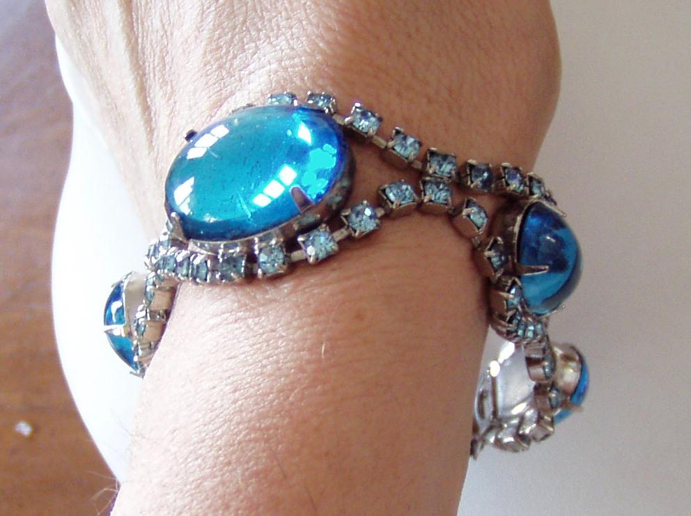 Aqua Mirror Glass Bracelet with Rhinestones Aqua Mirror Glass Bracelet with Rhinestones