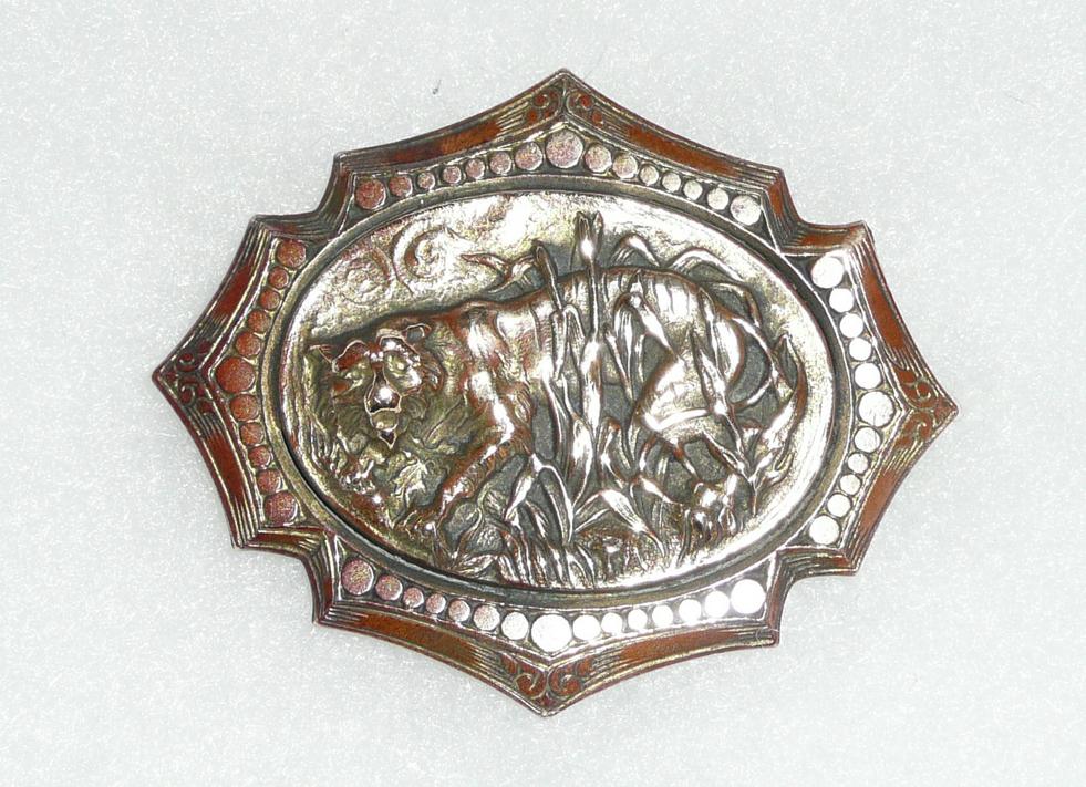 Victorian Repousse Big Cat In the Grass Pin Victorian Repousse Big Cat In the Grass Pin
