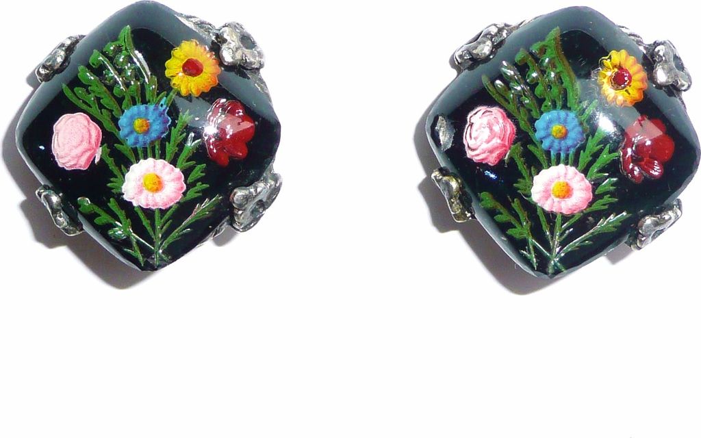 Wonderful Reverse Carved Painted Glass Earrings Clip Wonderful Reverse Carved Painted Glass Earrings Clip