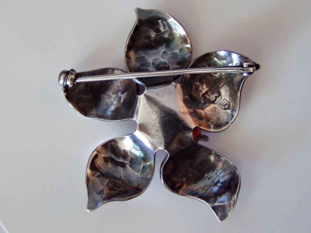 Artist Sterling Silver Flower Brooch Artist Sterling Silver Flower Brooch