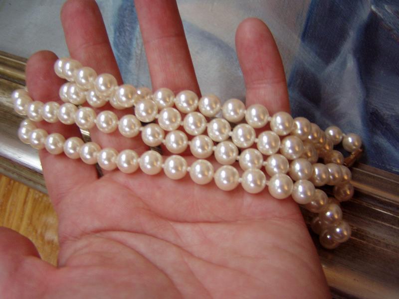 Good Fake Pearls 24 inches Creamy White 8mm Good Fake Pearls 24 inches Creamy White 8mm