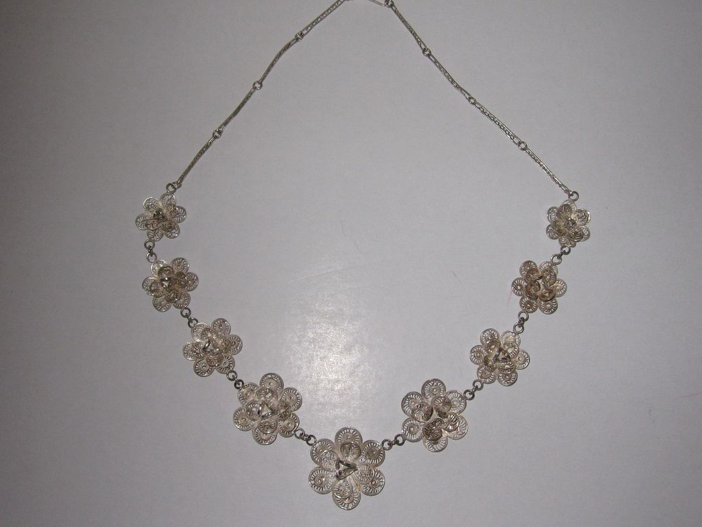 Fancy Silver Roses Filigree Necklace Fancy Silver Roses Filigree Necklace