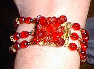 Made in Germany Gorgeous Red Glass Bead Bracelet Made in Germany Gorgeous Red Glass Bead Bracelet