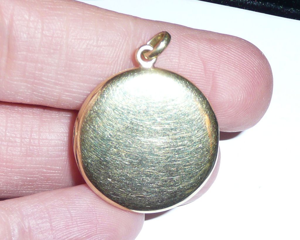 The Great Seal of the United States 14K Gold Locket The Great Seal of the United States 14K Gold Locket