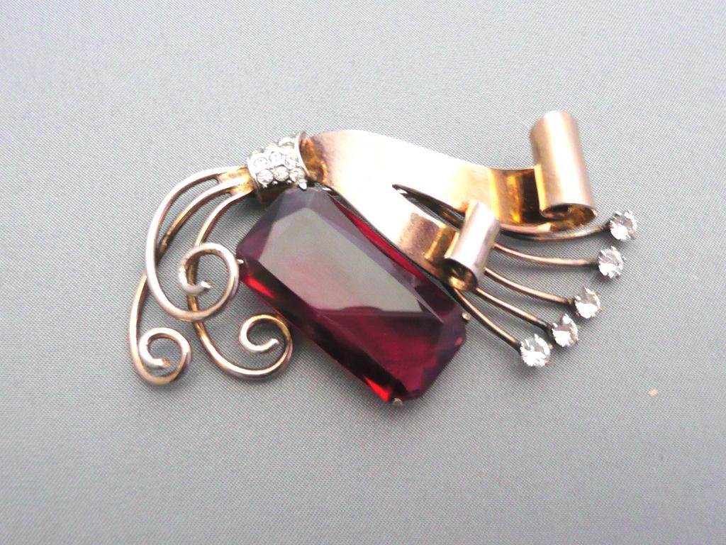 Vintage Large Retro Sterling Vermeil Brooch Vintage Large Retro Sterling Vermeil Brooch