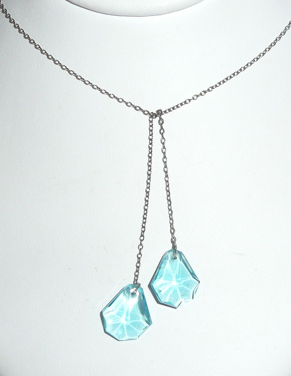 Aqua Blue Glass Lavaliere Pendants Necklace Aqua Blue Glass Lavaliere Pendants Necklace