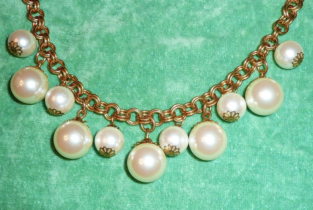 Necklace Large Faux pearls Necklace Large Faux pearls