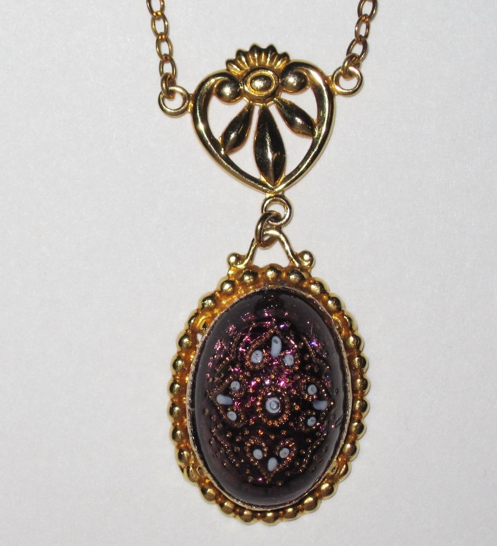 Vintage Art Glass Pendant Necklace Enamel Glass Vintage Art Glass Pendant Necklace Enamel Glass