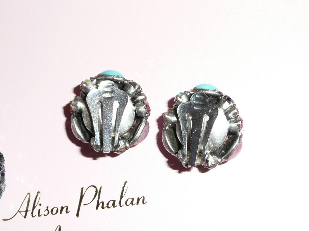 Vintage Pastel Rhinestones brooch and Earrings Vintage Pastel Rhinestones brooch and Earrings