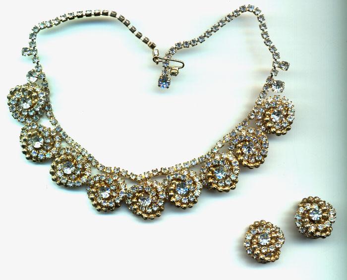 Gorgeous Rhinestone Set Necklace Matching Clip Earrings Gorgeous Rhinestone Set Necklace Matching Clip Earrings