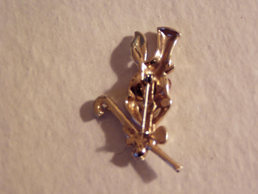 Cute Vintage Rabbit Brooch with Top Hat Cute Vintage Rabbit Brooch with Top Hat