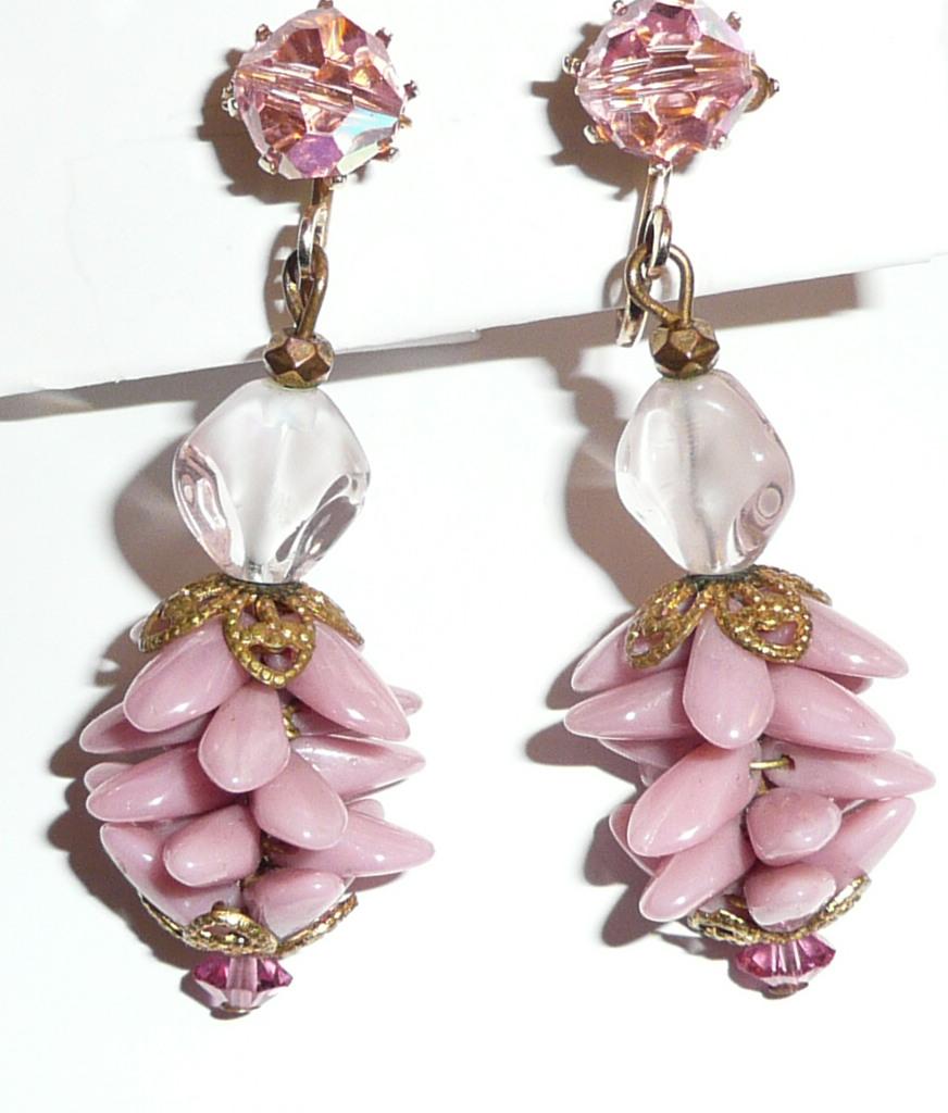 Unsigned Fancy Vintage Pink Glass Beads Set Unsigned Fancy Vintage Pink Glass Beads Set