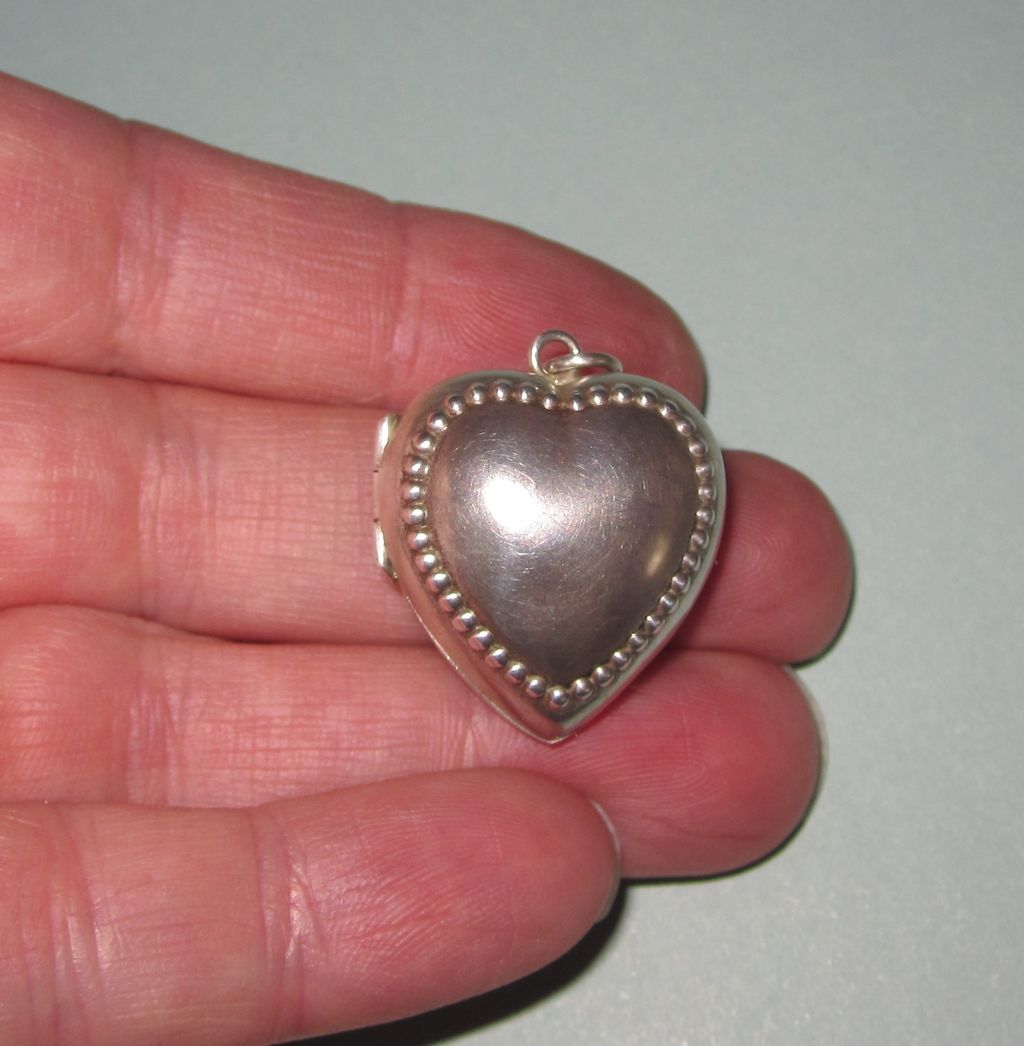 Victorian Puffy Heart Sterling Locket Large Victorian Puffy Heart Sterling Locket Large