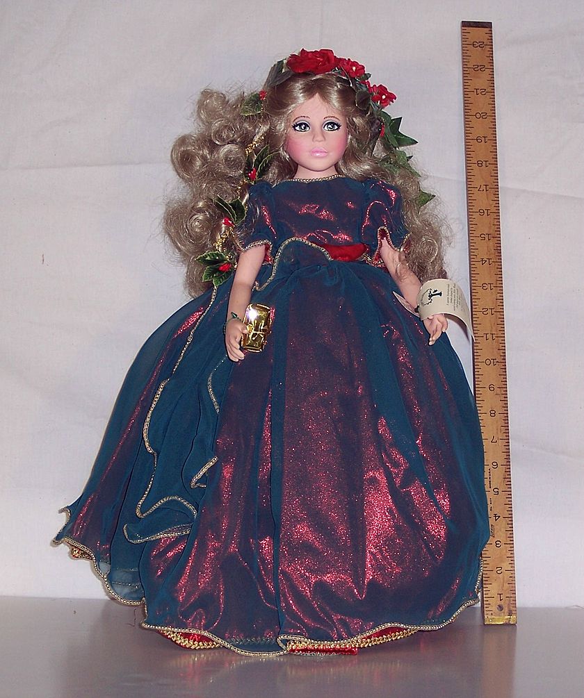 Robin Woods - Cassandra Spirit of Christmas Limited Edition Robin Woods - Cassandra Spirit of Christmas Limited Edition