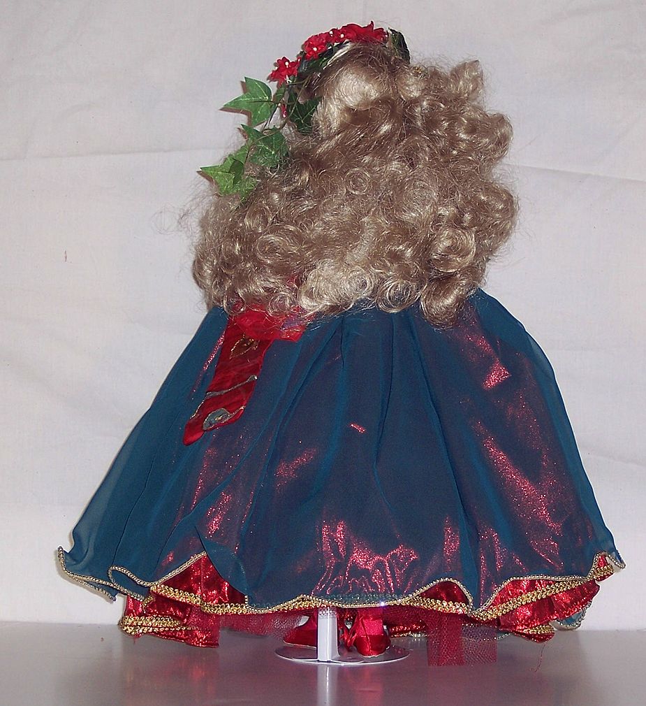 Robin Woods - Cassandra Spirit of Christmas Limited Edition Robin Woods - Cassandra Spirit of Christmas Limited Edition