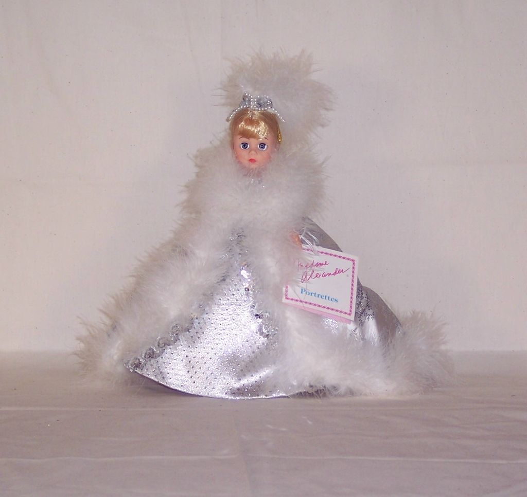 Madame Alexander - Snow Queen 10" - #1138 Madame Alexander - Snow Queen 10" - #1138