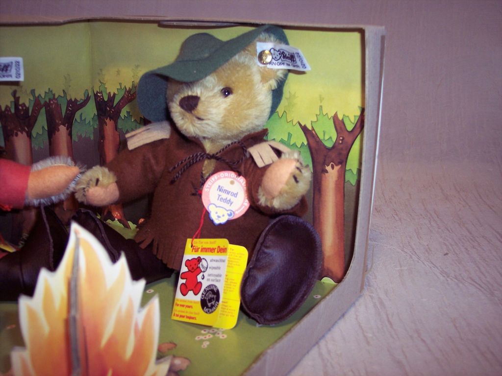 Steiff Teddy Bear Nimrod Set – Limited Edition Steiff Teddy Bear Nimrod Set – Limited Edition