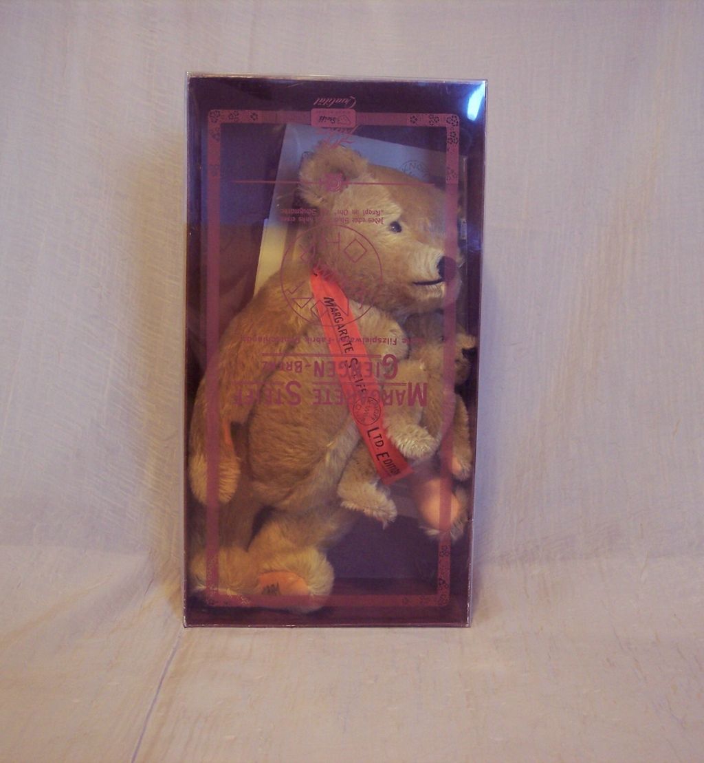Steiff Teddy Bear – 2 Bear Set – Mama and Baby - Signed Steiff Teddy Bear – 2 Bear Set – Mama and Baby - Signed