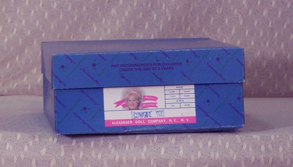 Madame Alexander - Cowgirl #1132 - Portrettes Madame Alexander - Cowgirl #1132 - Portrettes