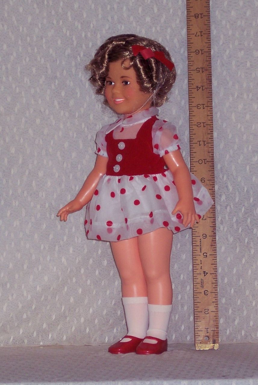 Shirley Temple by Ideal Toys for Montgomery Wards. Shirley Temple by Ideal Toys for Montgomery Wards.