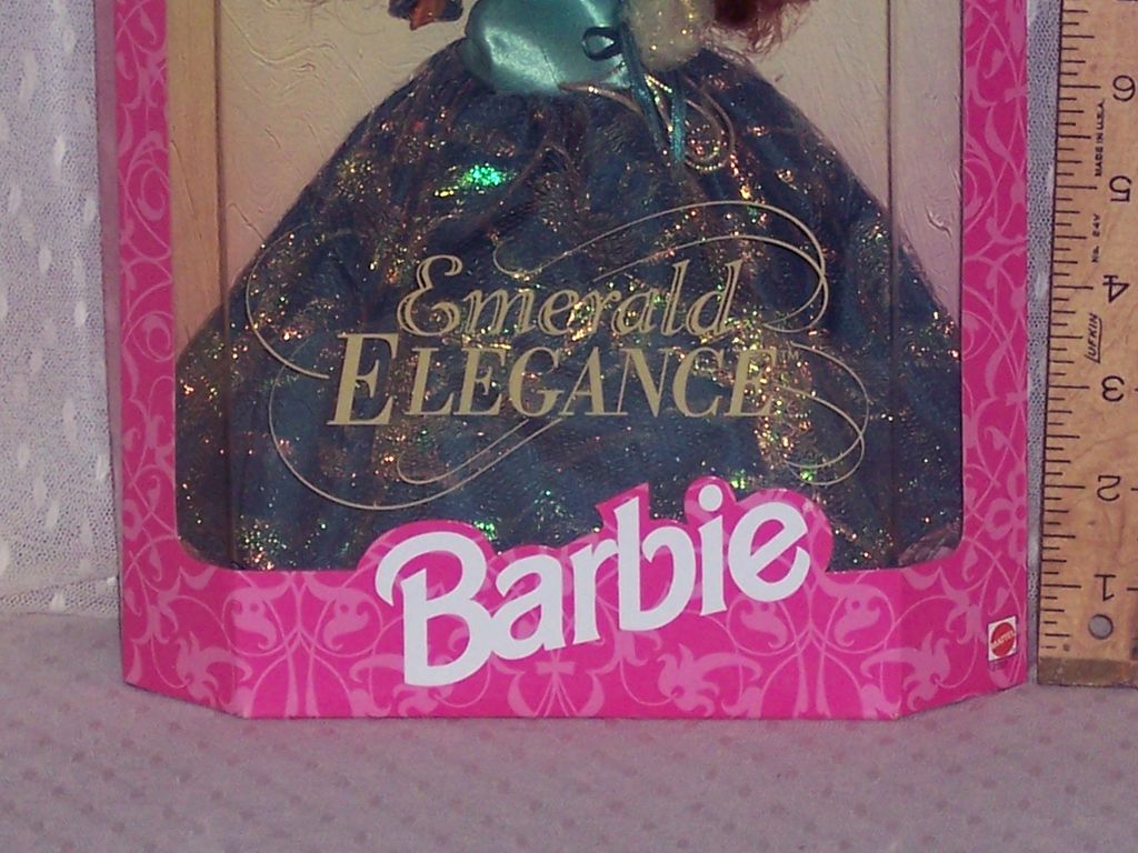 Barbie Dolls - Emerald Elegance - Special Edition - 12322 Barbie Dolls - Emerald Elegance - Special Edition - 12322