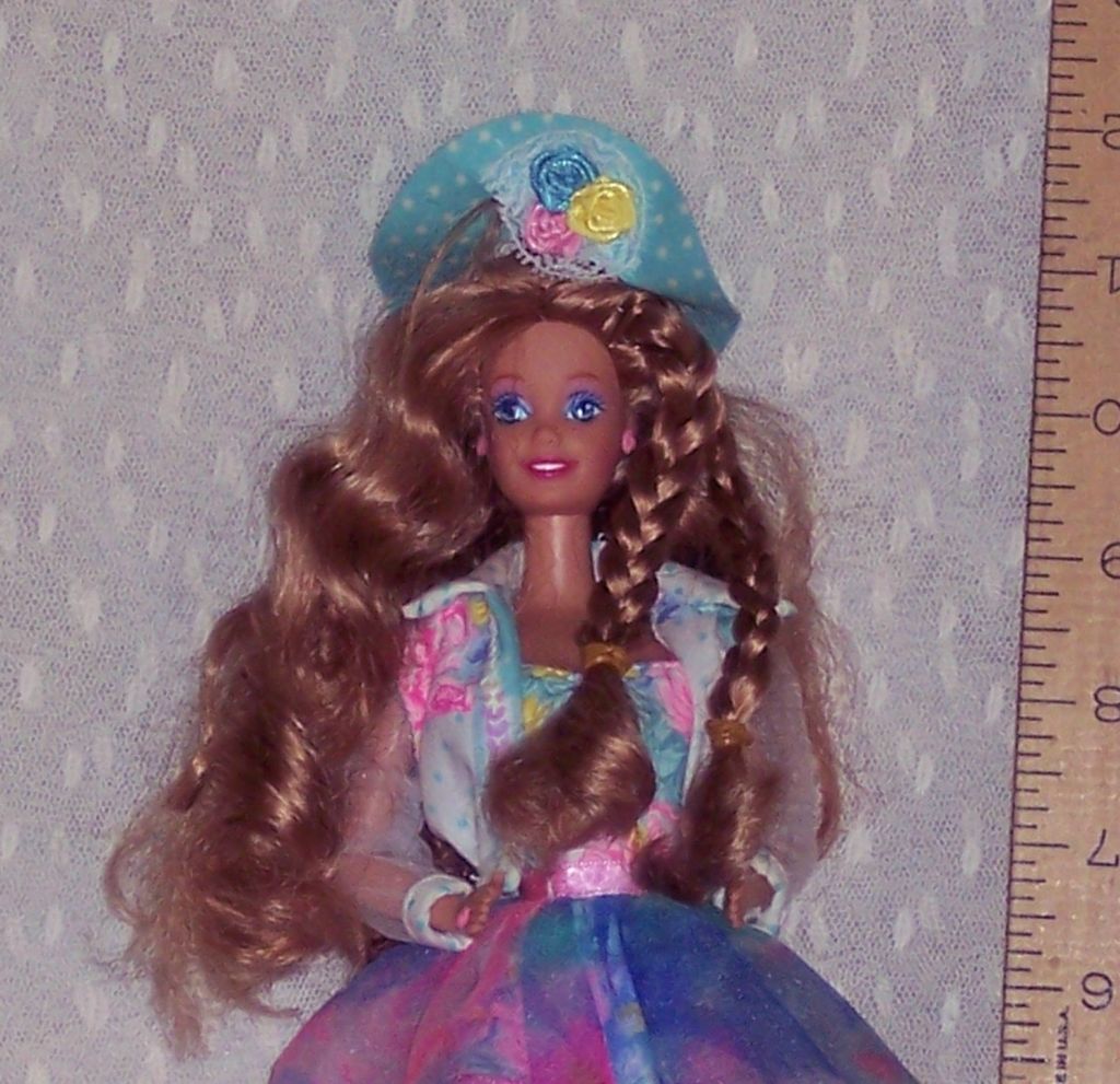 Barbie Dolls - Teen Talk Barbie - # 5745 Barbie Dolls - Teen Talk Barbie - # 5745