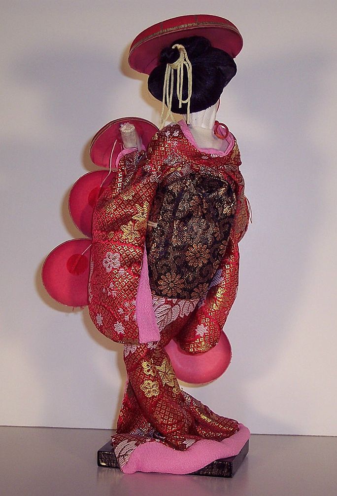 Oriental Doll - Dancer - 11 in. Oriental Doll - Dancer - 11 in.