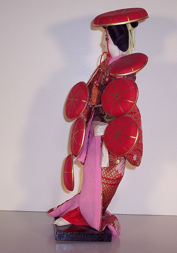 Oriental Doll - Dancer - 11 in. Oriental Doll - Dancer - 11 in.
