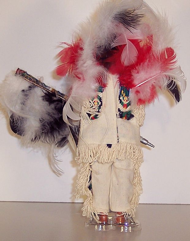 Peggy Nisbet - Sitting Bull - P824 Peggy Nisbet - Sitting Bull - P824