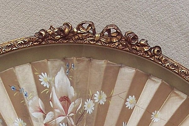 Antique 19 Century Hand Fan with Case Antique 19 Century Hand Fan with Case