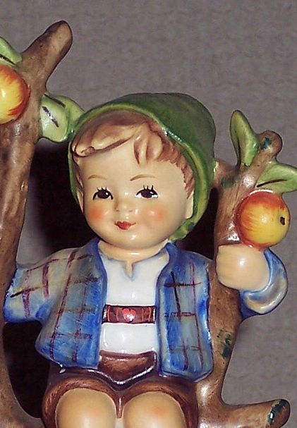 Hummel - Apple Tree Boy - TM 3 Hummel - Apple Tree Boy - TM 3