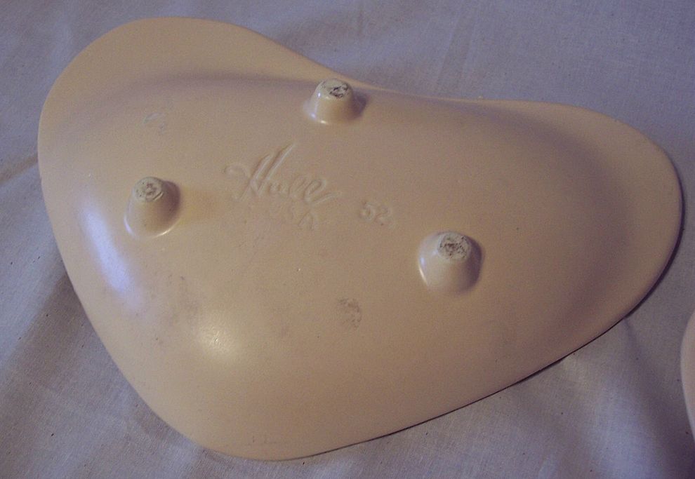 Vintage Hull Pottery - Footed Ashtrays Vintage Hull Pottery - Footed Ashtrays