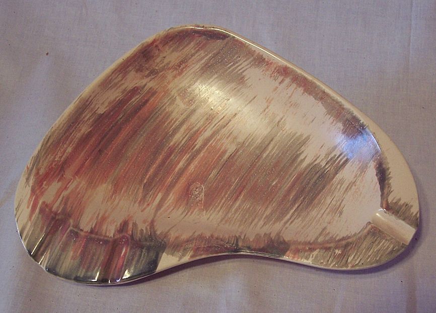 Vintage Hull Pottery - Footed Ashtrays Vintage Hull Pottery - Footed Ashtrays