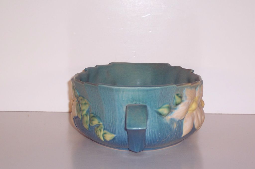 Roseville Pottery – Blue Clematis Console Bowl # 458-10 Roseville Pottery – Blue Clematis Console Bowl # 458-10