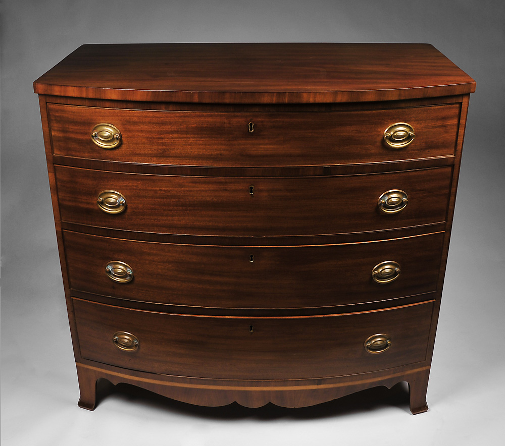 Bow Front American Hepplewhite Chest, 1800-10 Bow Front American Hepplewhite Chest, 1800-10