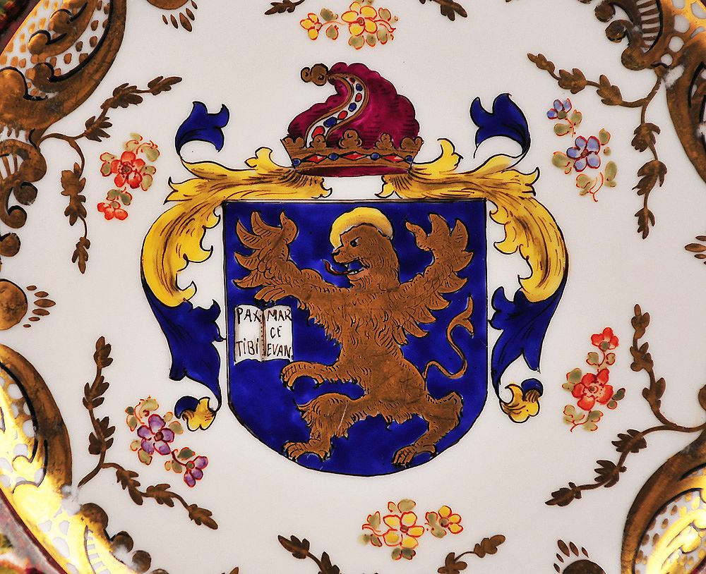Set of 12 Capodimonte German Porcelain Bas Relief Dinner Plates Set of 12 Capodimonte German Porcelain Bas Relief Dinner Plates