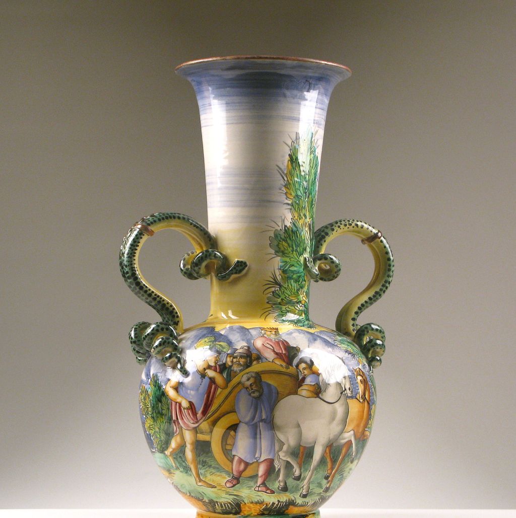 Tin Glazed Hand Painted Italian Majolica Snake Handle Vase Tin Glazed Hand Painted Italian Majolica Snake Handle Vase