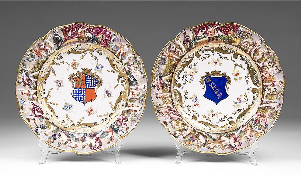 Set of 10 Porcelain Heraldic Capodimonte Style Service Plates Set of 10 Porcelain Heraldic Capodimonte Style Service Plates