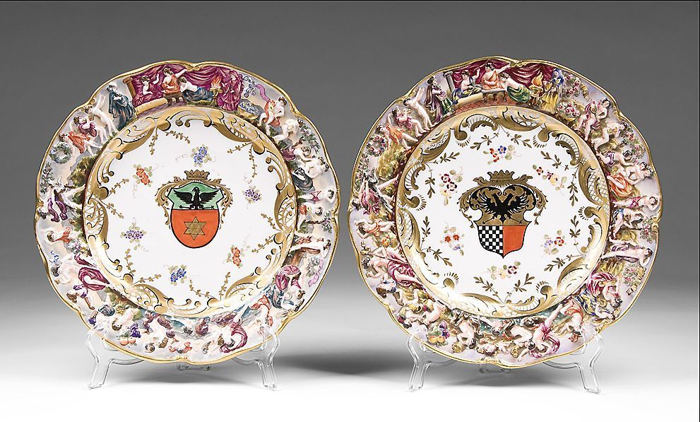 Set of 10 Porcelain Heraldic Capodimonte Style Service Plates Set of 10 Porcelain Heraldic Capodimonte Style Service Plates