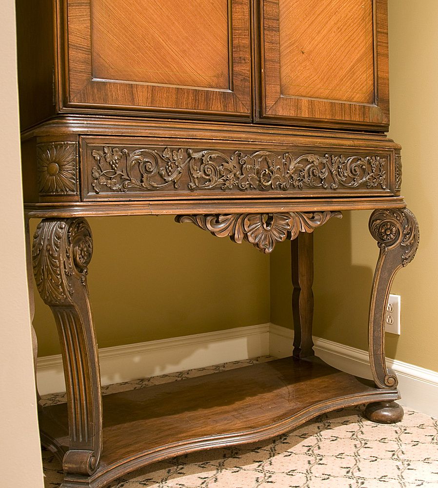 Charles II Satinwood China Cabinet On Carved Stand Charles II Satinwood China Cabinet On Carved Stand