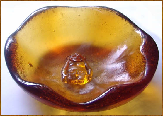 Mid-Century Modern Art Glass Bowl with Billiken in Center Mid-Century Modern Art Glass Bowl with Billiken in Center