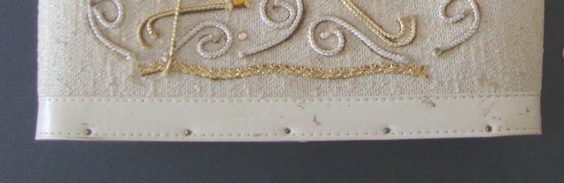 LAST CHANCE! Vintage Jeweled Bird of Paradise Bucket Purse: Enid Collins Style LAST CHANCE! Vintage Jeweled Bird of Paradise Bucket Purse: Enid Collins Style