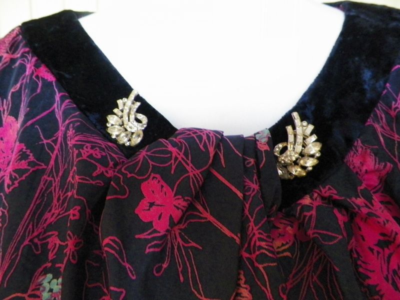 1940s Navy Blue Dress w/ Pink Floral Design 1940s Navy Blue Dress w/ Pink Floral Design